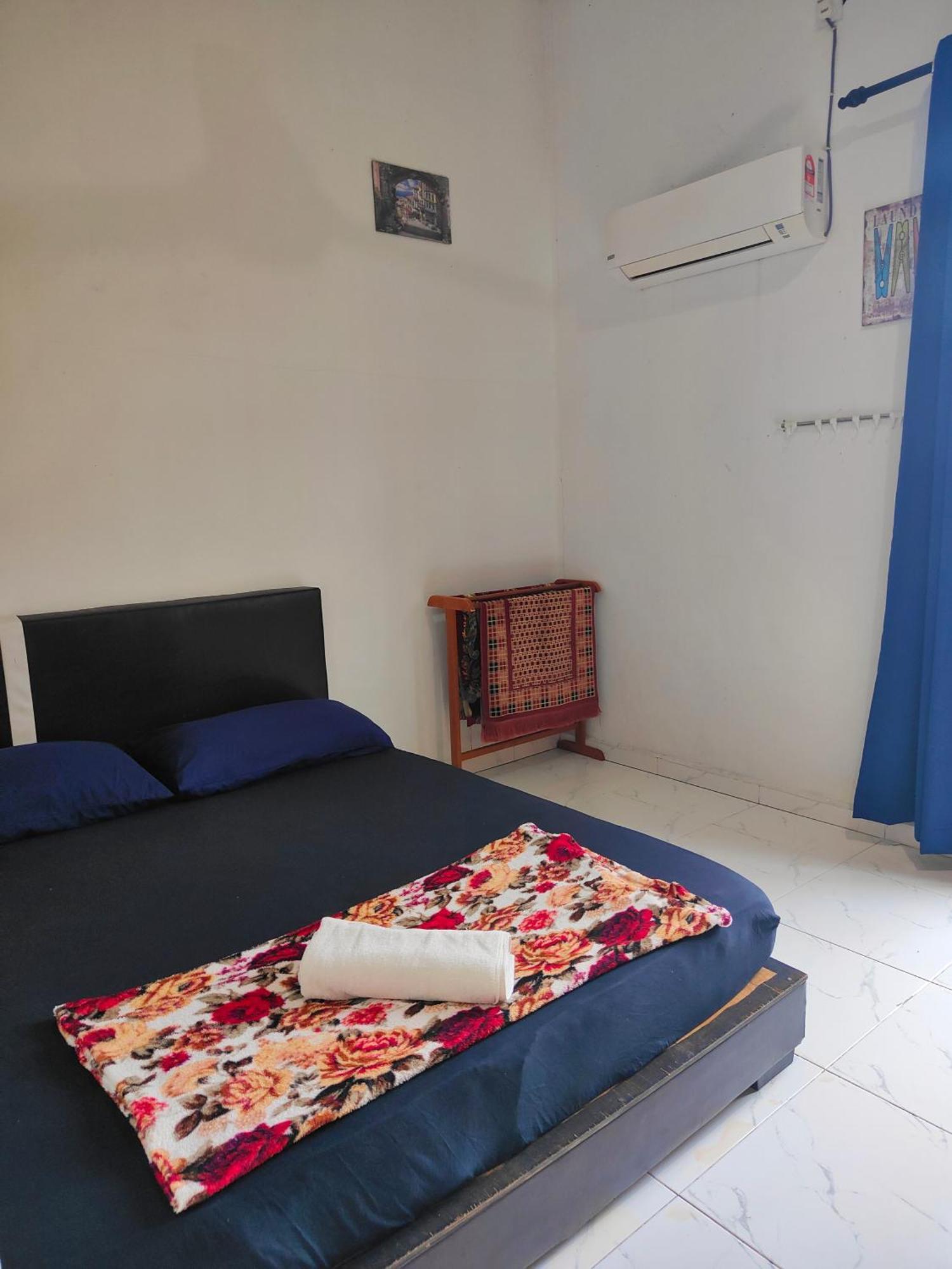 Penarik Baru Homestay Kampung Penarik Ngoại thất bức ảnh