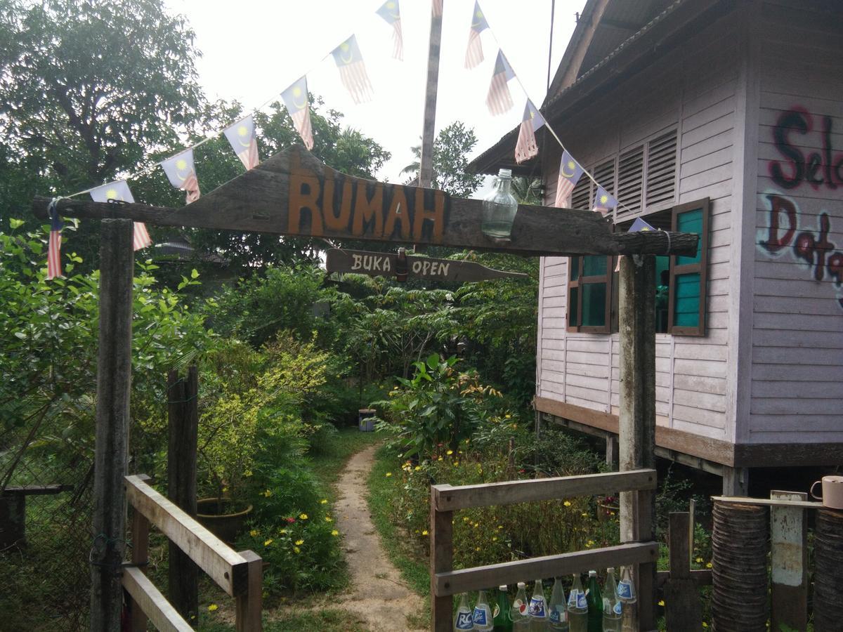 Penarik Baru Homestay Kampung Penarik Ngoại thất bức ảnh