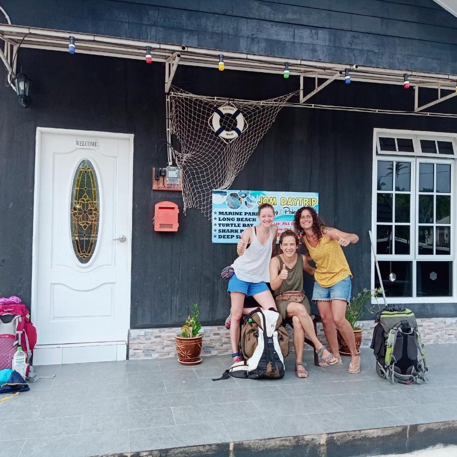 Penarik Baru Homestay Kampung Penarik Ngoại thất bức ảnh